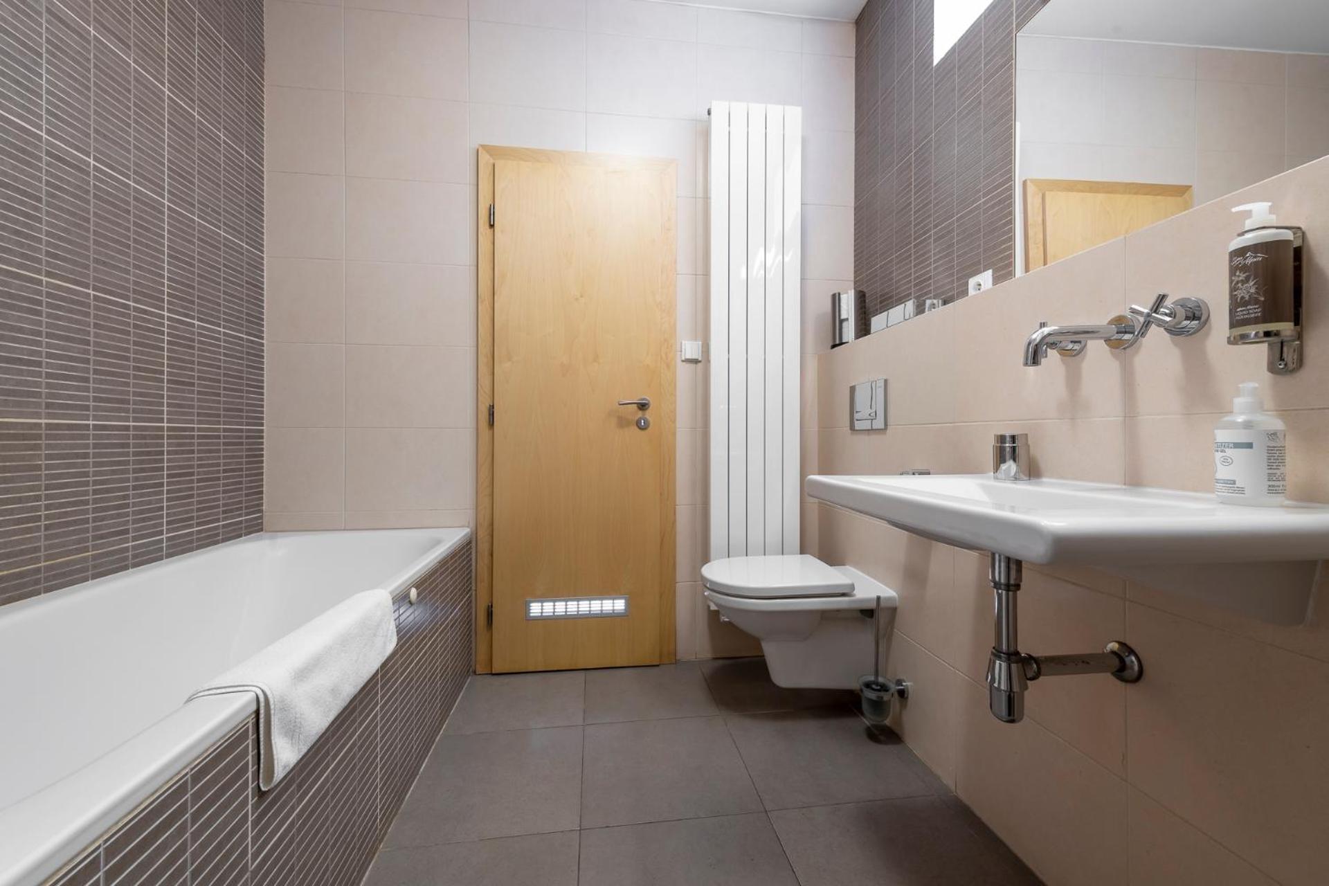 Rezidence Ostrovni Aparthotel Praha Ruang foto