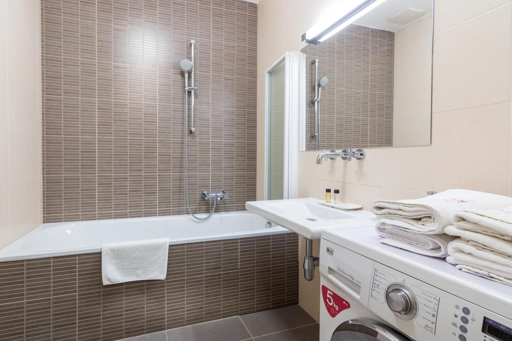 Rezidence Ostrovni Aparthotel Praha Bagian luar foto
