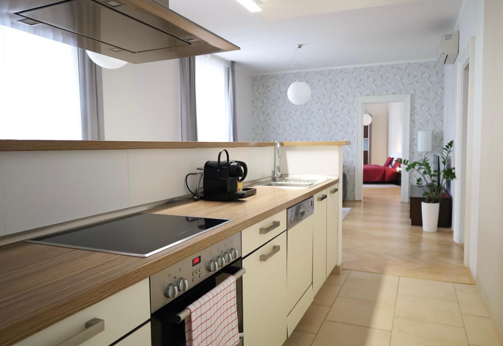Rezidence Ostrovni Aparthotel Praha Bagian luar foto